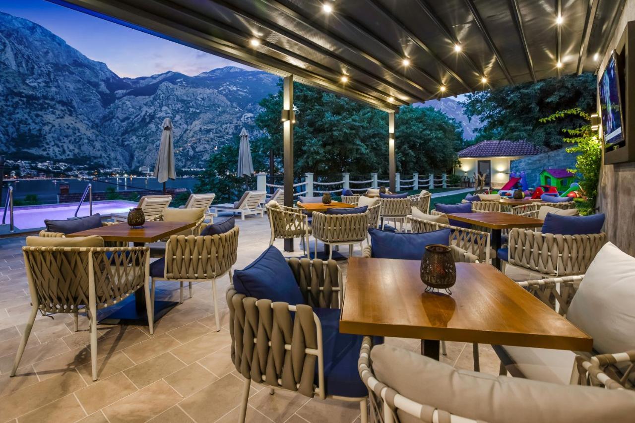 Dekaderon Lux Apartments Kotor Bagian luar foto