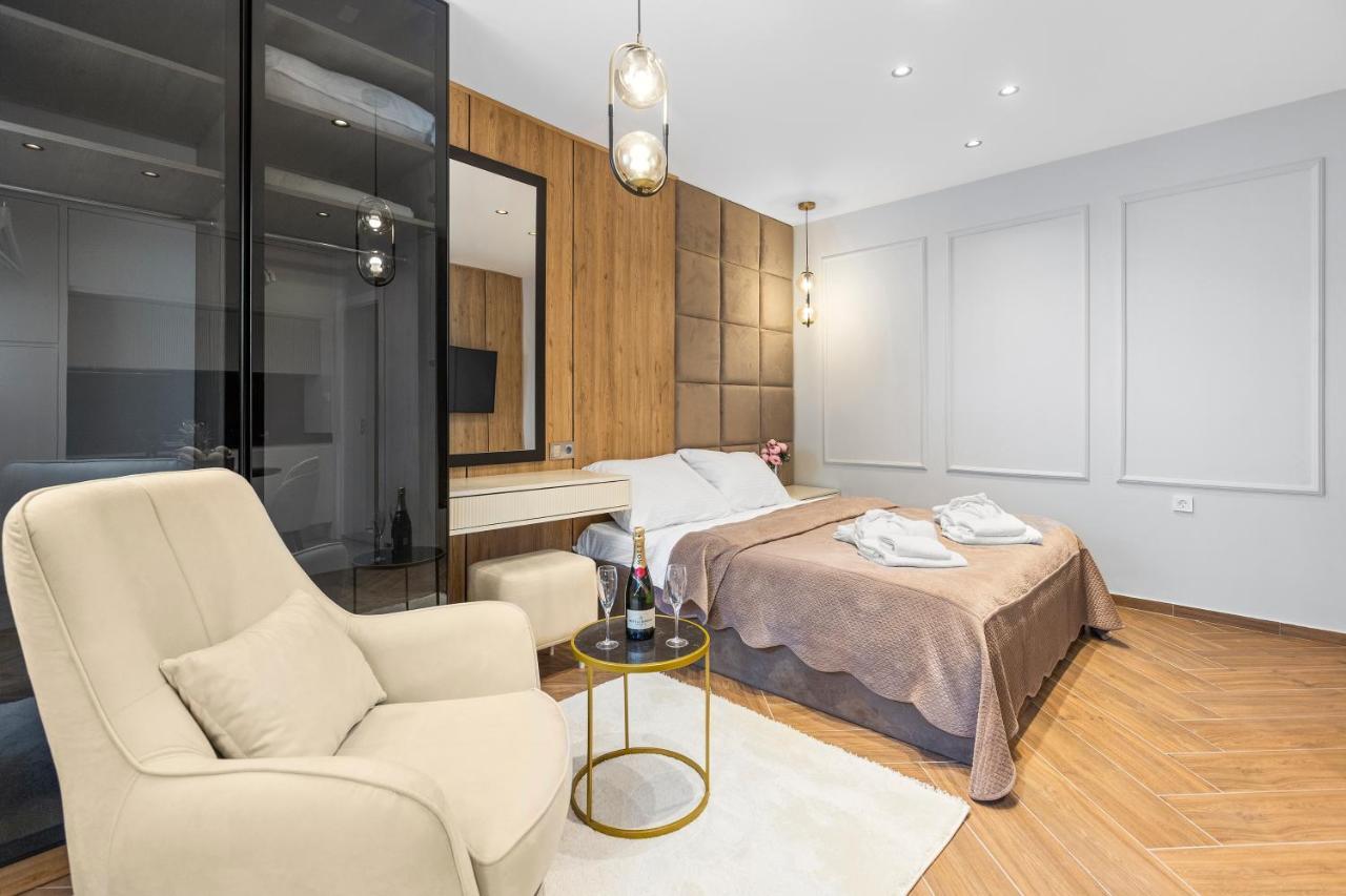 Dekaderon Lux Apartments Kotor Bagian luar foto