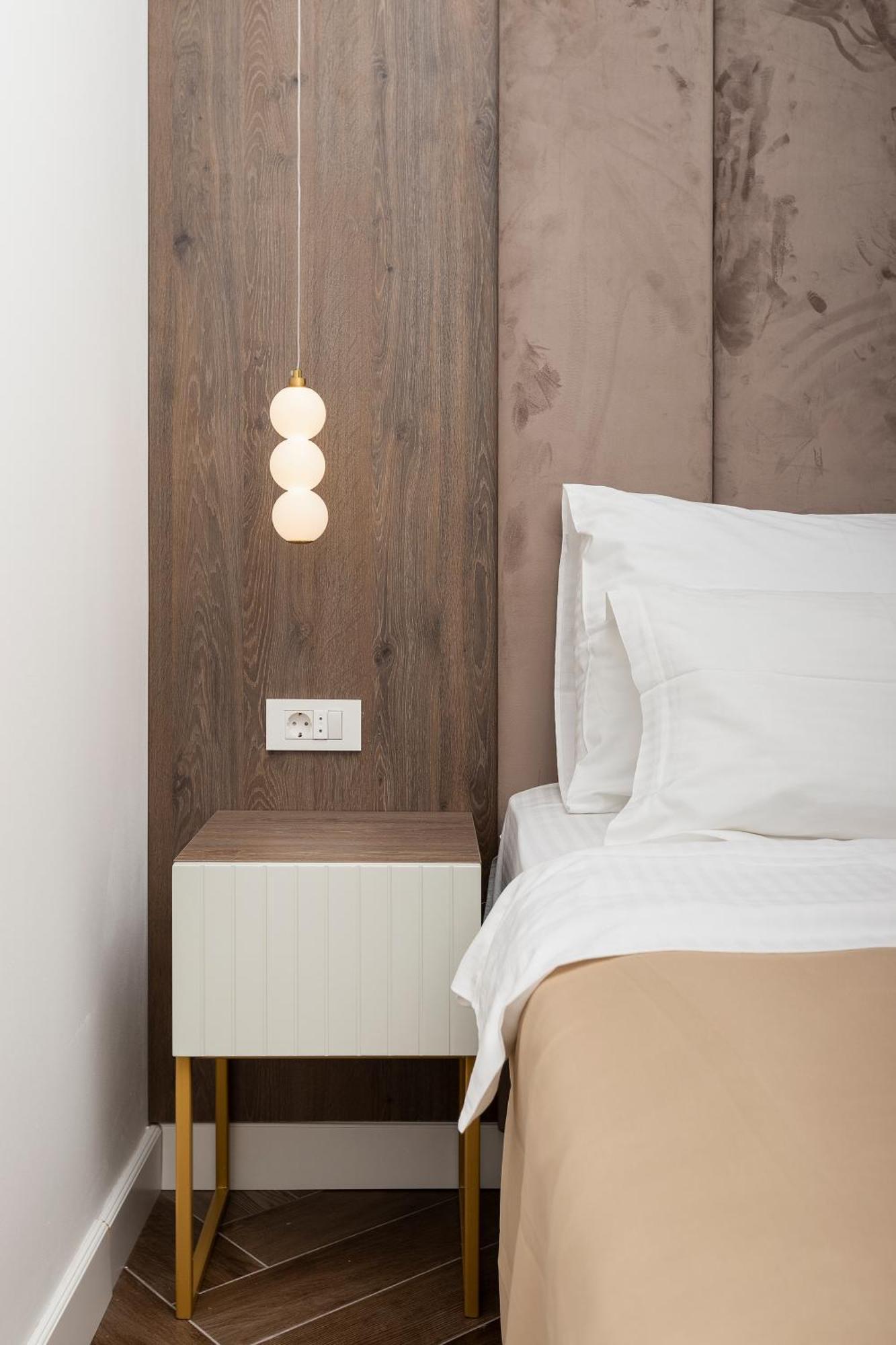 Dekaderon Lux Apartments Kotor Bagian luar foto