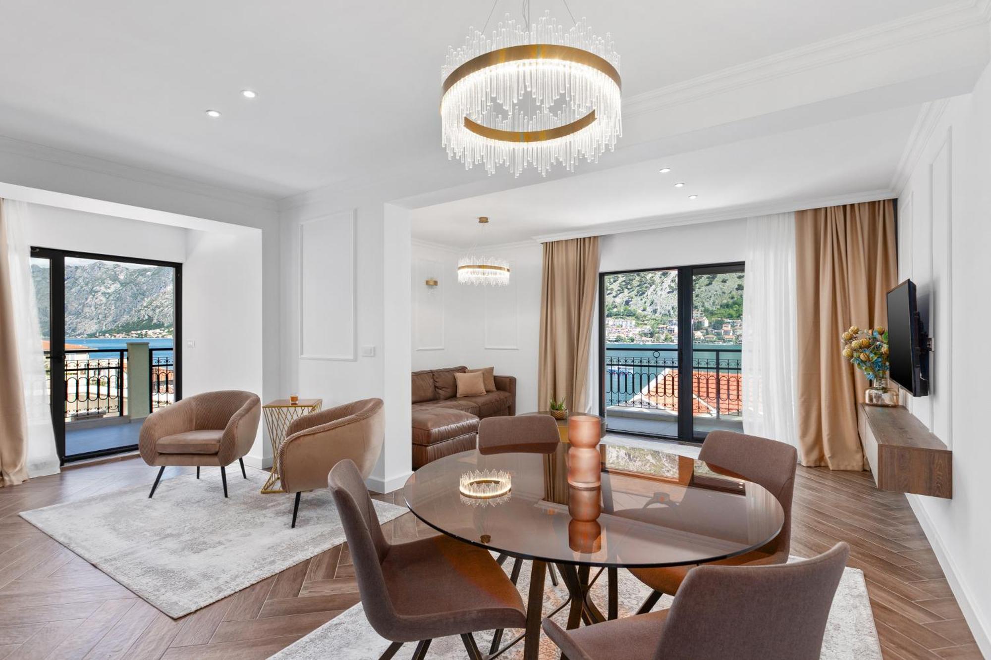 Dekaderon Lux Apartments Kotor Bagian luar foto
