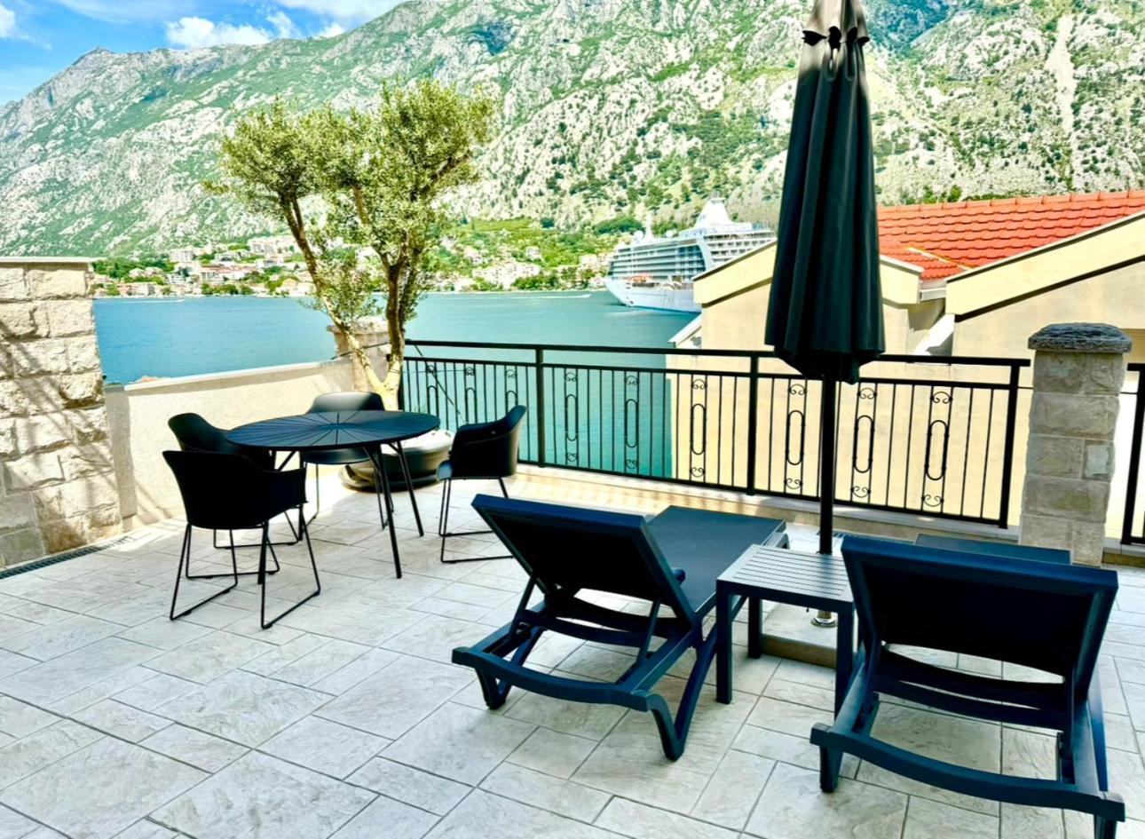 Dekaderon Lux Apartments Kotor Bagian luar foto